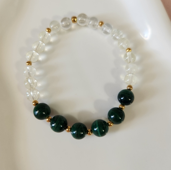 Stretchy Beaded Malachite Bracelet - Picture 3 of 4